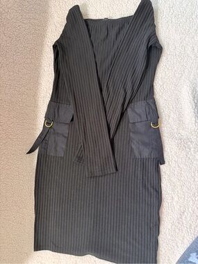 Black Ribbed Long-Sleeve Men’s Shirt with D-Ring Detail size